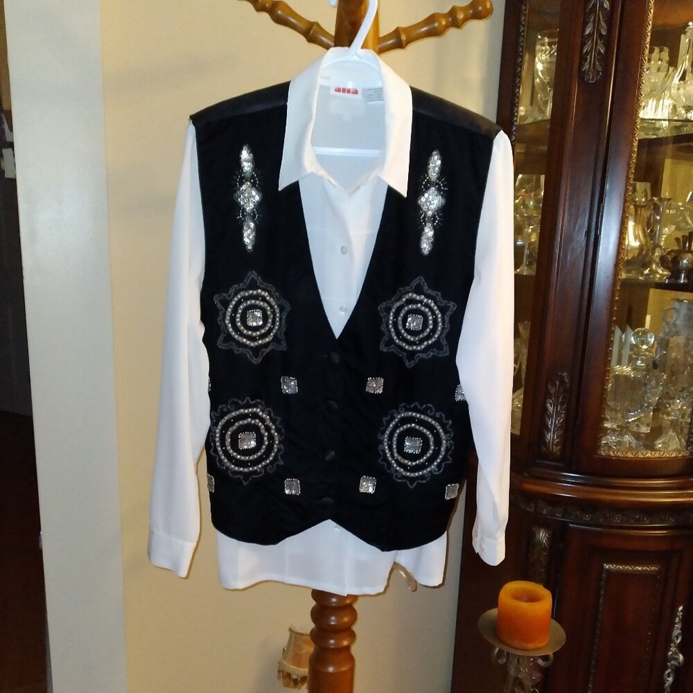 Elegant Classy Vest, Hand made applications, Made in Germany